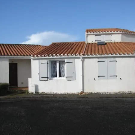 Maisonnette Cosy A Barbatre, Proche Pour 2/4 Personnes - Fr-1-823-127